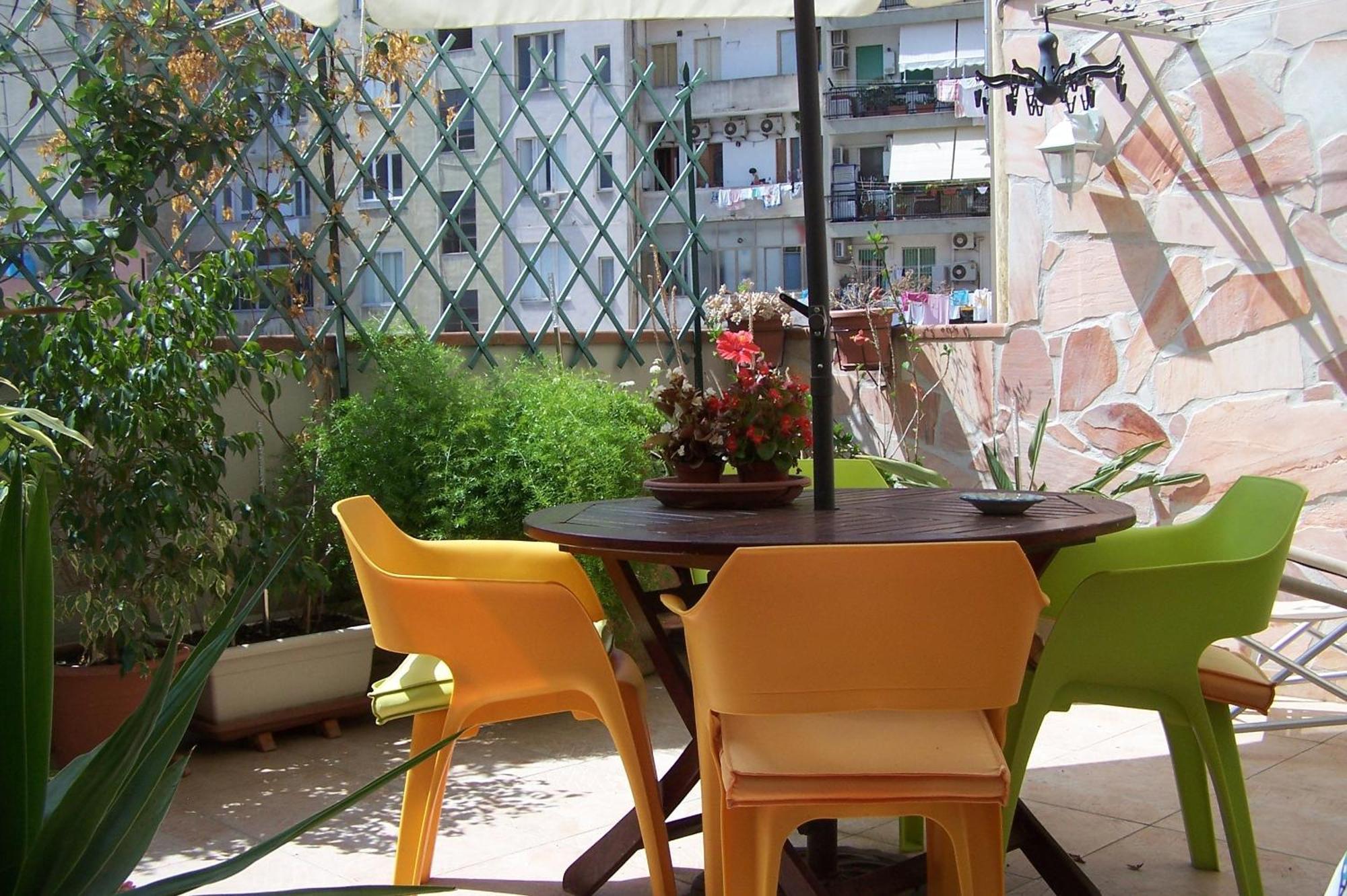 كالياري B&B In Centro المظهر الخارجي الصورة